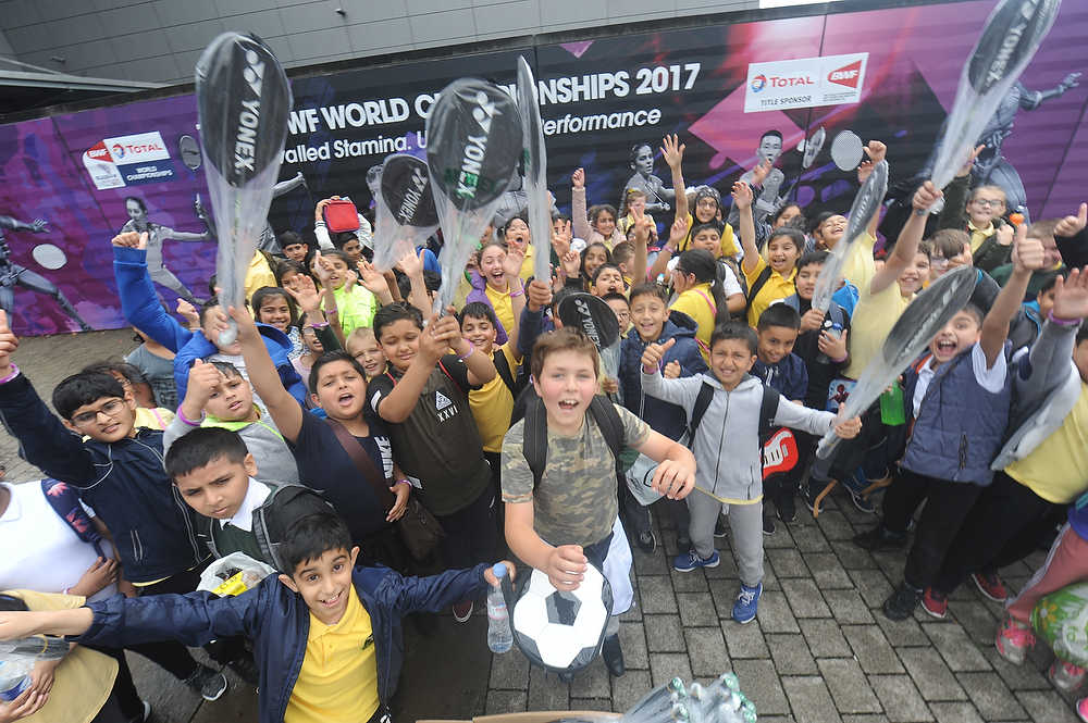 Kids try badminton at the 2017 World Championships in Glasgow