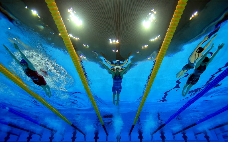 Underwater picture of swimmer Hannah Miley