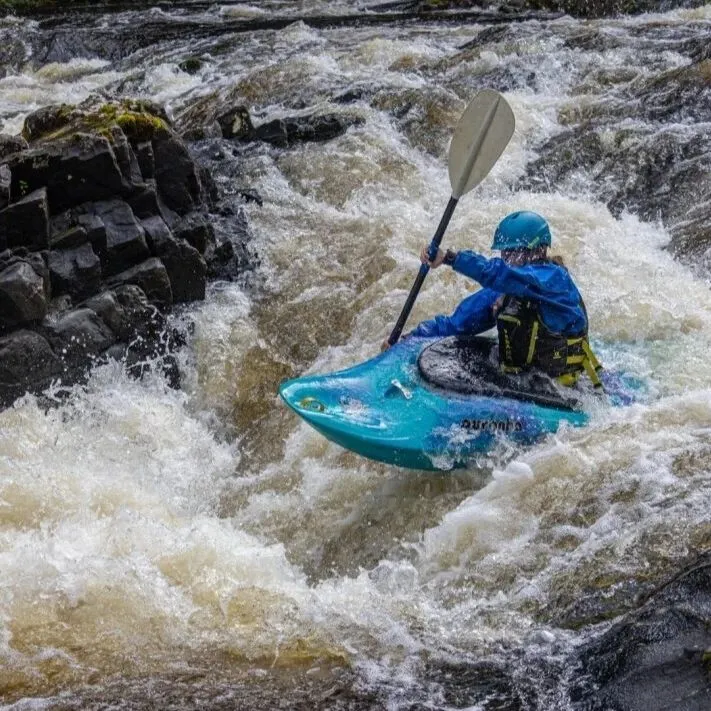 A new generation of female paddlers