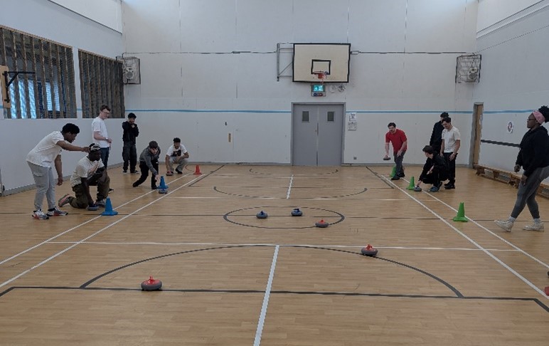 Floor curling in action