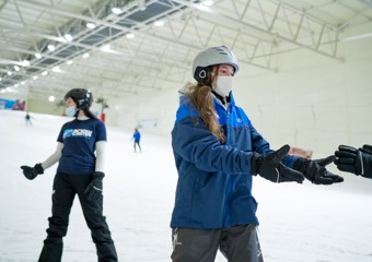Kira Skiing